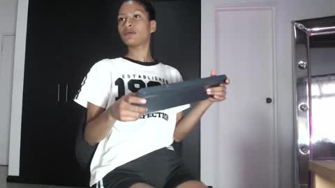 mailyn_gold online show from May 6, 12:09 pm
