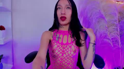 Mailyn  online show from June 10, 12:26 pm