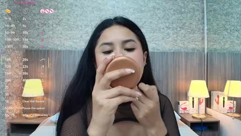   online show from May 26, 12:04 pm