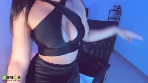 Maite online show from May 7, 1:21 am