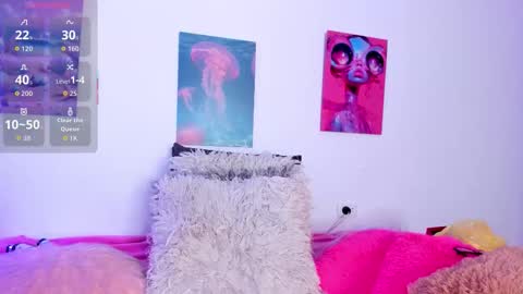 mai  online show from January 8, 7:29 pm