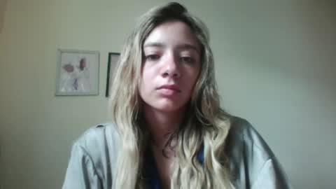 majo_gomezz online show from January 18, 6:48 pm