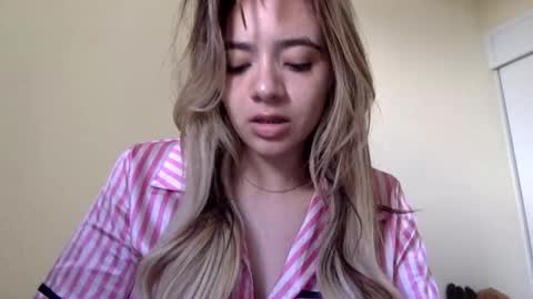 majo_gomezz online show from May 9, 2:30 pm