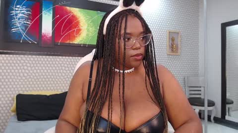 makena online show from December 7, 3:58 am
