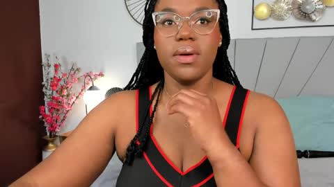 makena online show from April 6, 3:06 am