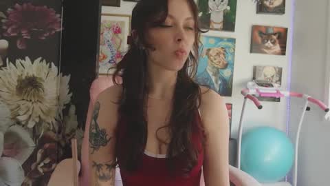 MakiyahBelle online show from February 17, 6:13 am