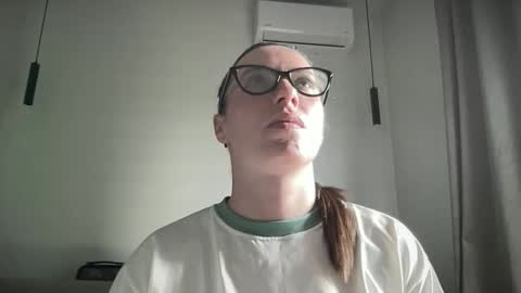 malina568708 online show from April 16, 12:49 pm