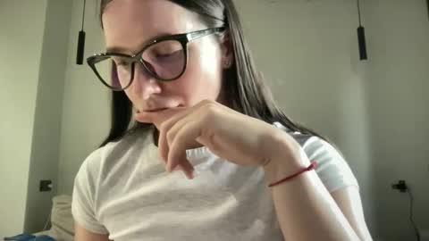 malina568708 online show from June 9, 1:43 pm