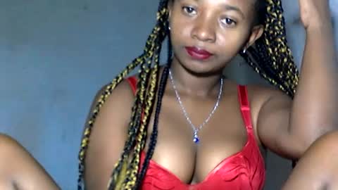 malinah01 online show from January 23, 4:19 am