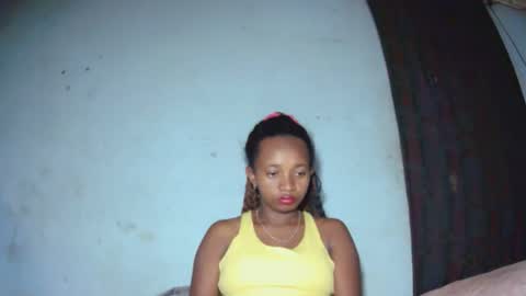 malinah01 online show from September 10, 5:57 pm