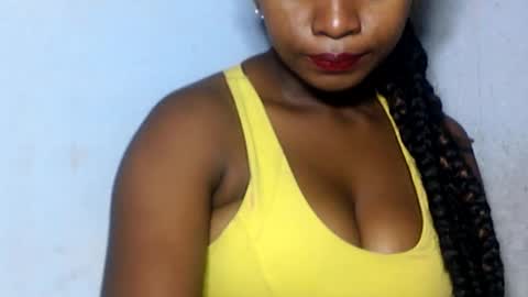 malinah01 online show from December 28, 4:20 pm