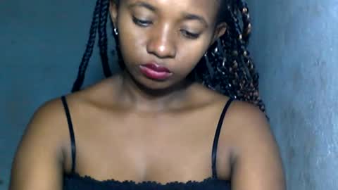 malinah01 online show from December 14, 3:47 pm