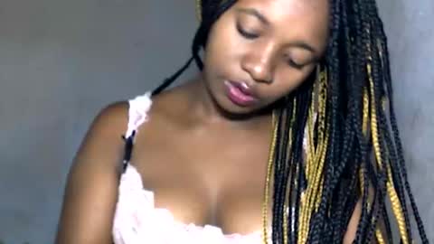 malinah01 online show from January 13, 6:16 am