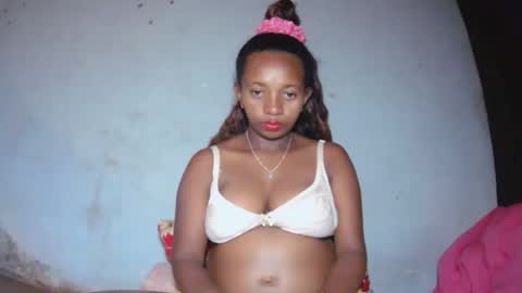 malinah01 online show from September 29, 10:20 am