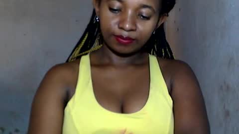 malinah01 online show from January 12, 10:45 am