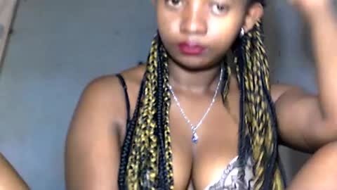 malinah01 online show from January 26, 3:48 am