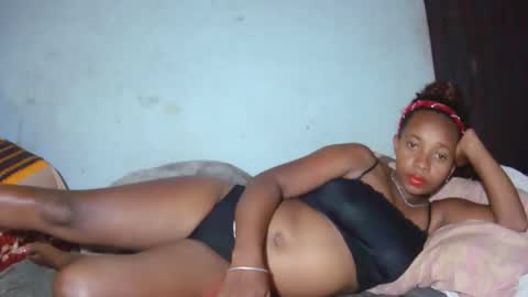 malinah01 online show from September 17, 4:05 pm