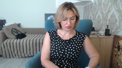mallinia online show from May 24, 11:09 am