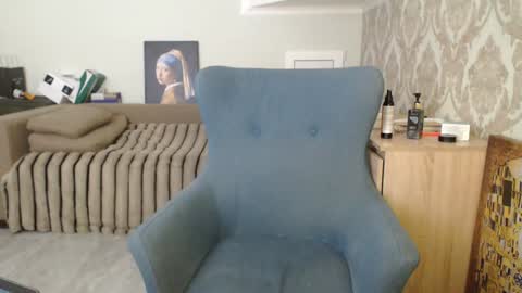 mallinia online show from May 13, 12:33 pm