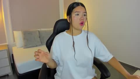 M A L U online show from November 19, 12:05 pm