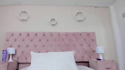 Malury online show from November 23, 9:05 pm