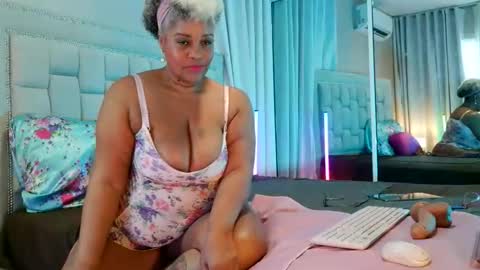 mamigilf66 online show from April 5, 3:55 pm