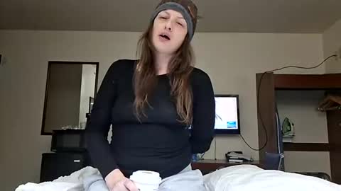 Mandi Bliss online show from November 20, 11:33 am