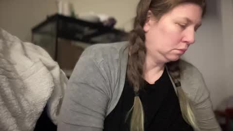 Mandy online show from February 6, 9:32 am
