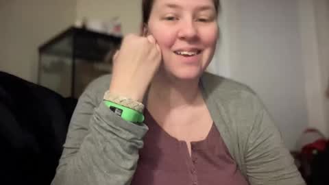 Mandy online show from December 6, 11:44 am