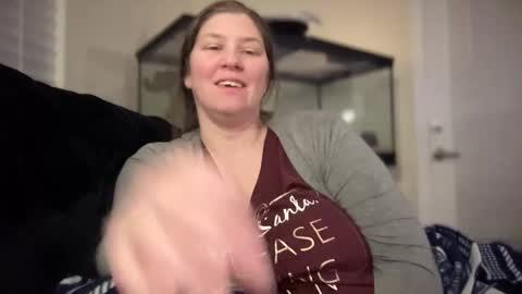 Mandy online show from December 25, 6:20 am