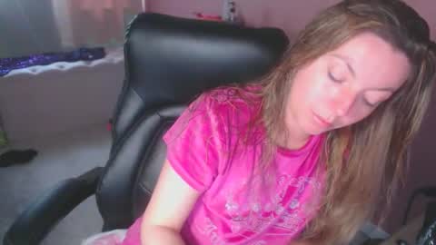 MandyBabyXXX online show from November 24, 8:33 pm