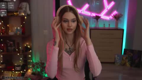 Amelie online show from November 21, 2:02 am