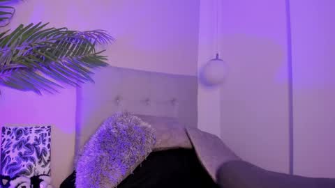 Manu Velez  online show from January 5, 2:41 pm