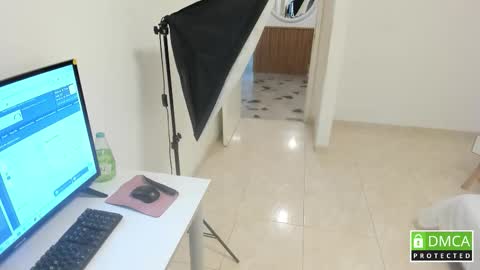 Manuela Miller           online show from October 15, 8:11 pm