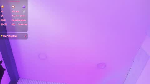 Manuela online show from April 7, 10:34 pm