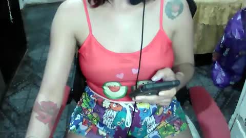 Snapshot of manuescarlate13 chatting on October 1, 5:45 am Manu Escarlate online show from October 1, 5:45 am