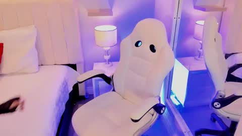 Manya online show from October 16, 8:33 pm