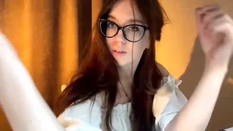 manymonrow online show from March 19, 7:02 am