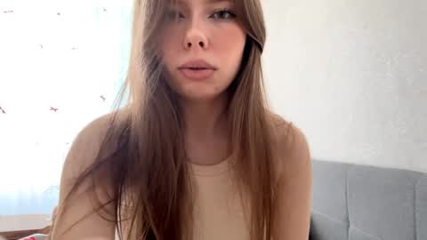 Alice online show from April 4, 11:42 am