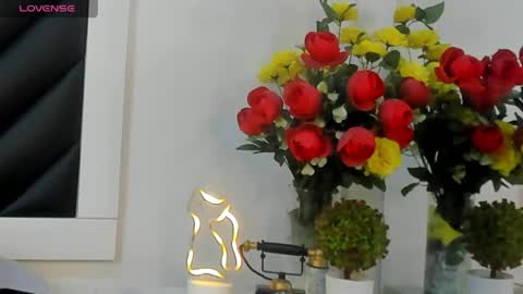 Mara  online show from May 4, 8:45 pm