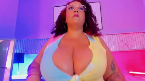 Snapshot of maraasweet chatting on March 4, 2:06 am Mrs. Sweet online show from March 4, 2:06 am