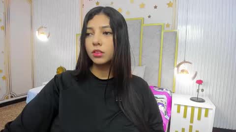 Maraluna online show from October 4, 11:05 am