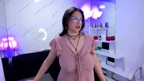 maramartinez_ online show from July 28, 7:39 pm