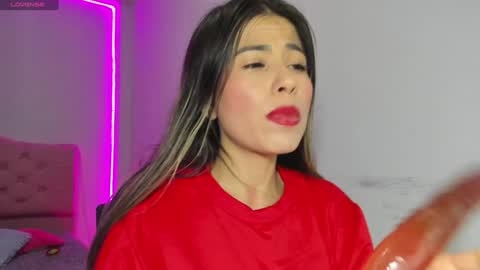 Snapshot of marcela_56 chatting on December 6, 2:24 am marcela_56 online show from December 6, 2:24 am