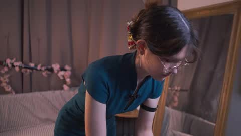 Eva online show from March 31, 1:00 pm