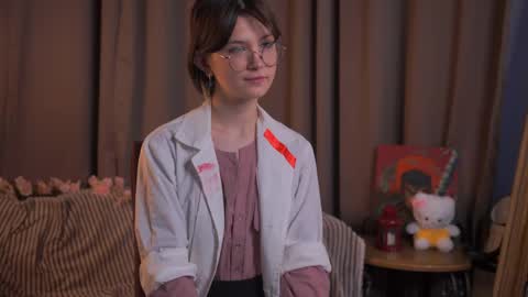 Eva online show from April 5, 2:05 pm