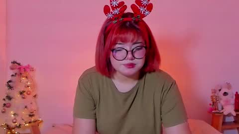 Snapshot of marcy_grey chatting on December 24, 11:55 pm danna online show from December 24, 11:55 pm
