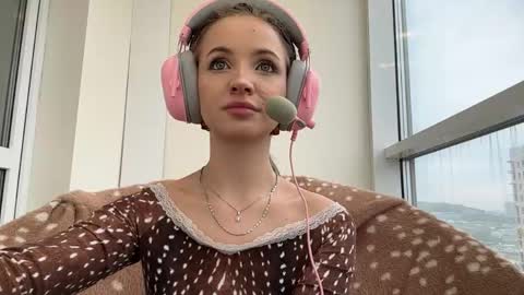 Emily online show from May 18, 8:09 am