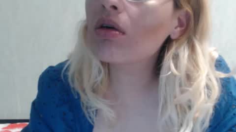 margo_shine online show from October 12, 2:19 pm