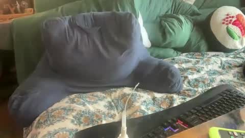 Elle online show from February 3, 4:34 pm